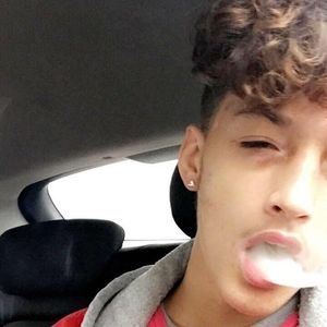 Meet your Posher, Dom